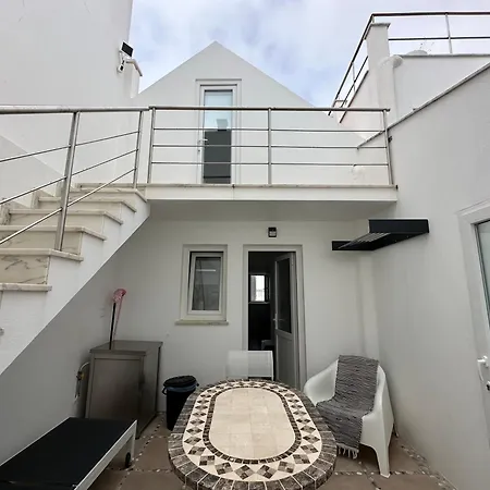 As Estrelas Hébergements Au Calme , Confort Climatisés Proches Centre Plages Et Spots De Surf Parking Free Сasa de vacaciones Peniche