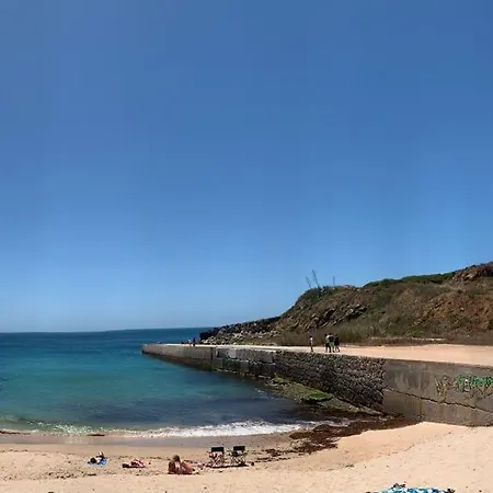 As Estrelas Hebergements Au Calme , Confort Climatises Proches Centre Plages Et Spots De Surf Parking Free Prázdninový dům *